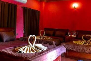 هتل Gibbon Lodge