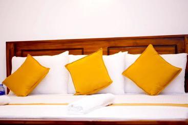 Pension Primrose Family Resort Udawalawe The Best Offers With Destinia