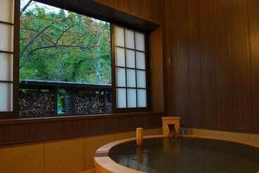 ریوکان Hikage Onsen