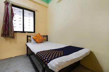 Spot On 64570 Hotel Deepali Lodging