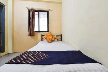 Spot On 64570 Hotel Deepali Lodging