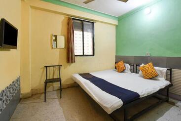 Spot On 64570 Hotel Deepali Lodging
