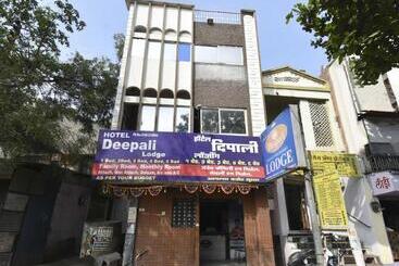 Spot On 64570 Hotel Deepali Lodging