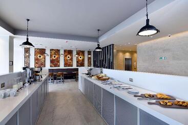 هتل Best Western Ferrat