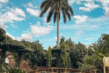 هتل Finca Las Isabeles