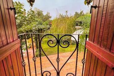هتل Finca Las Isabeles
