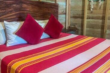 هتل Finca Las Isabeles