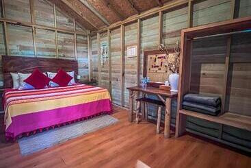 هتل Finca Las Isabeles