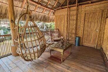 هتل Finca Las Isabeles