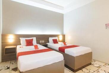 Reddoorz At V Plaza Hotel Manila