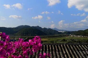 پانسیون Floral Tengchong Mountain Residence