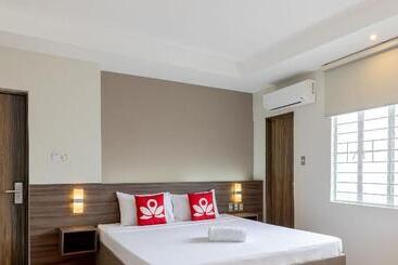 Reddoorz At V Plaza Hotel Manila