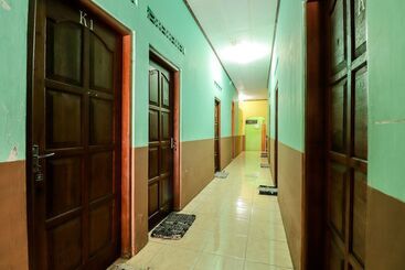 هاستل Penginapan Roro Mendut Syariah