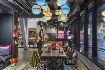 호텔 Moxy Lausanne City