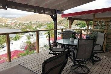 استراحتگاه Les Balcons D'oyster Pond