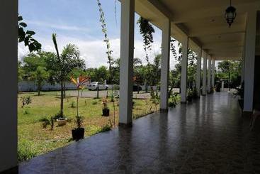 استراحتگاه Aqua House Hotel Yala