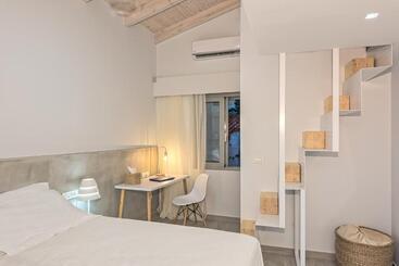 Aenaon Seaview Villa
