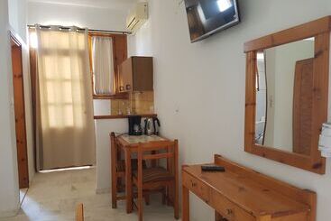 Anthi Katerina Rooms