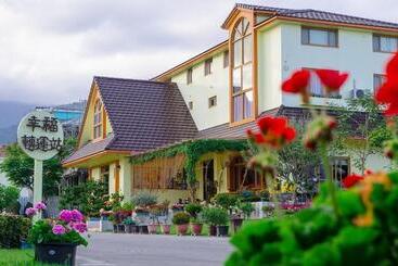 تختخواب و صبحانه Xinfu Traveler Inn