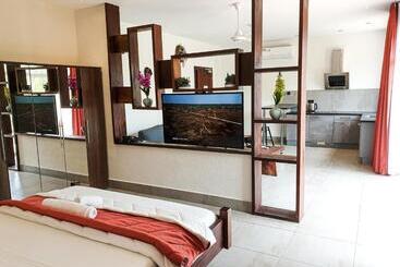 هتل Kasumai Beach Resort