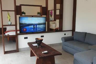 هتل Kasumai Beach Resort