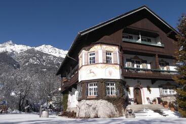 پانسیون Gästehaus Hohe Tannen