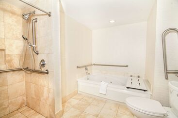 Doubletree Resort & Spa By Hilton Ocean Pointn. Miami Beach