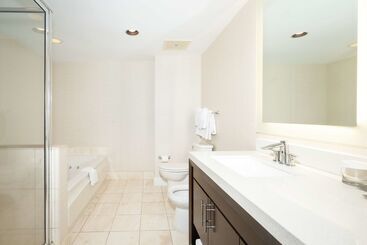 Doubletree Resort & Spa By Hilton Ocean Pointn. Miami Beach