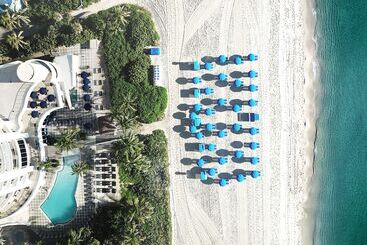 Doubletree Resort & Spa By Hilton Ocean Pointn. Miami Beach