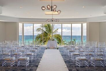 Doubletree Resort & Spa By Hilton Ocean Pointn. Miami Beach
