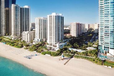 Doubletree Resort & Spa By Hilton Ocean Pointn. Miami Beach