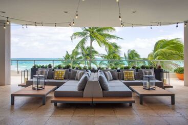 Doubletree Resort & Spa By Hilton Ocean Pointn. Miami Beach