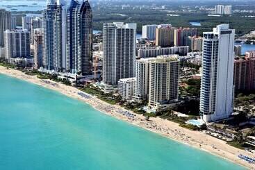 Doubletree Resort & Spa By Hilton Ocean Pointn. Miami Beach