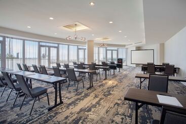 Doubletree Resort & Spa By Hilton Ocean Pointn. Miami Beach