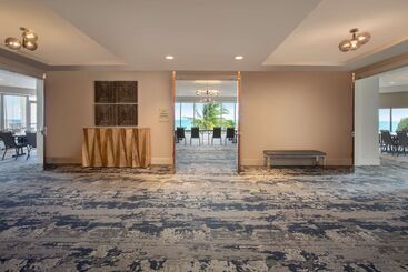 Doubletree Resort & Spa By Hilton Ocean Pointn. Miami Beach