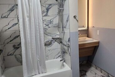 هتل Best Western Buffalo Inn & Suites