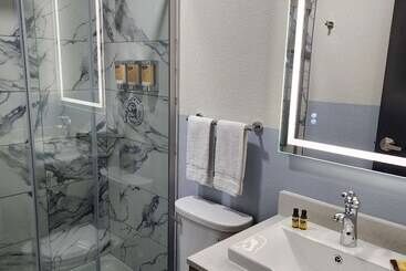 هتل Best Western Buffalo Inn & Suites