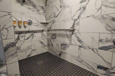 هتل Best Western Buffalo Inn & Suites