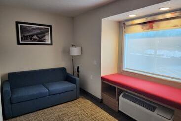 هتل Best Western Buffalo Inn & Suites