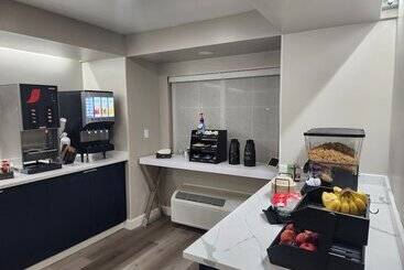هتل Best Western Buffalo Inn & Suites