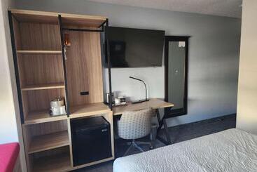 هتل Best Western Buffalo Inn & Suites