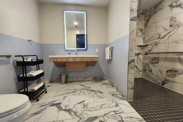 هتل Best Western Buffalo Inn & Suites