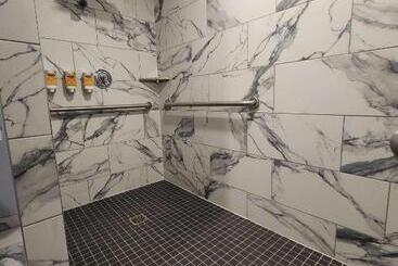 هتل Best Western Buffalo Inn & Suites