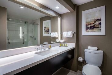 هتل Doubletree By Hilton Los Angeles  Norwalk