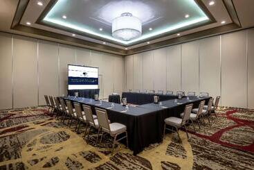 هتل Doubletree By Hilton Los Angeles  Norwalk