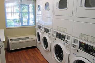 هتل Extended Stay America Select Suites   Orlando   Lake Mary   1040 Greenwood Blvd