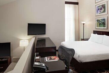 هتل Hilton Garden Inn Marina Del Rey