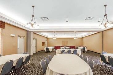 Leconte Hotel & Convention Center, Ascend Hotel Collection