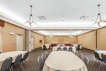 Leconte Hotel & Convention Center, Ascend Hotel Collection