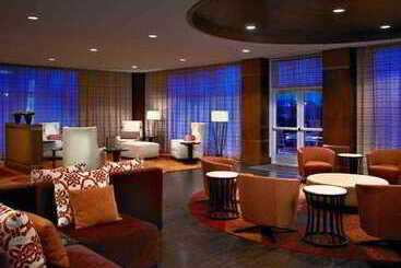 هتل Marriott Louisville East